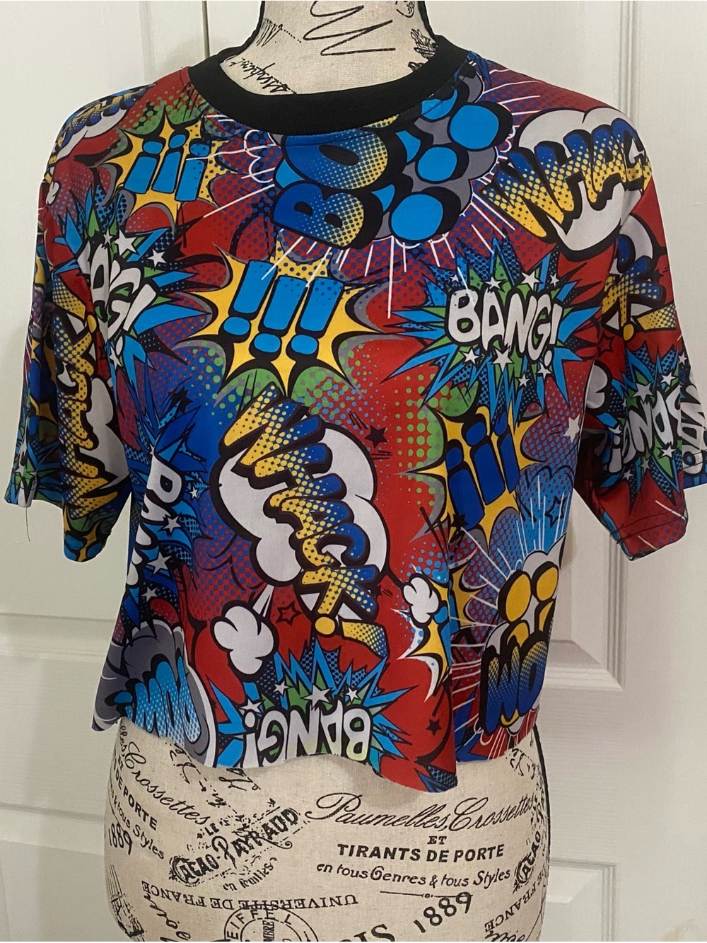 Graphic Comic-Print Cropped Tee